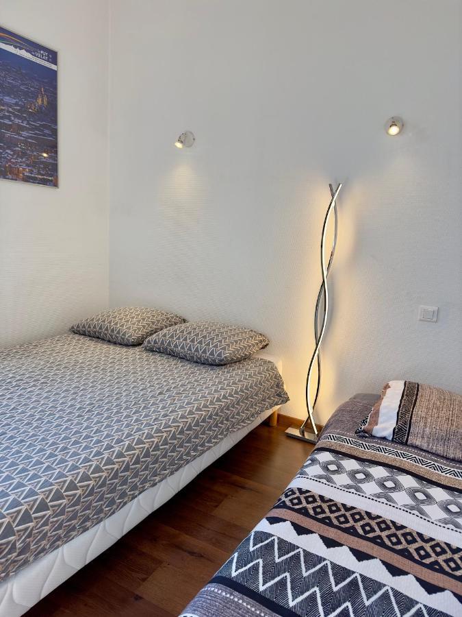 Apartamento Petit Nid Cosy Au Coeur Du Puy 1 A 5 Personnes Le Puy-en-Velay Exterior foto